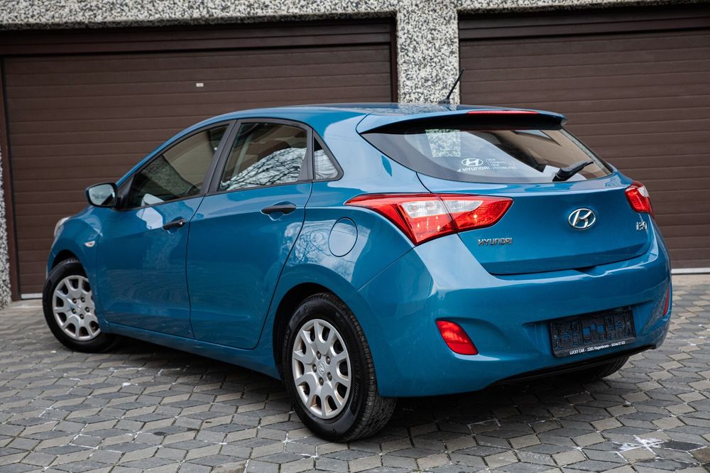 ~Hyundai I 30~1.4 Benzină~An 2014~Km 153000~Euro 5