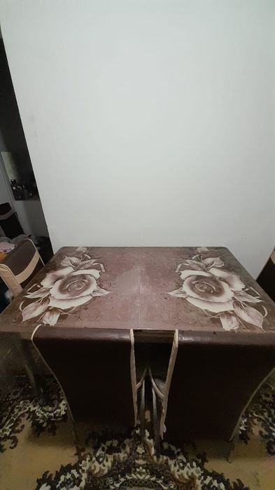 Стол сатылады жаксы