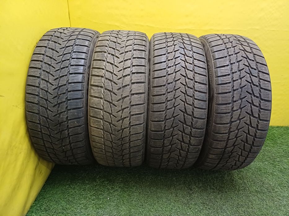 Шины 215 55 R18 RADAR комплект