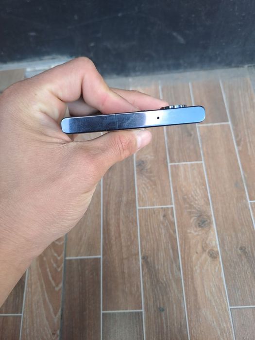 Samsung s 23 ultira ideal ochilmagan radnoy 12 256 tali