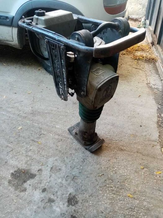 Трамбовка,Пачи крак, Waker, USA работи като нова