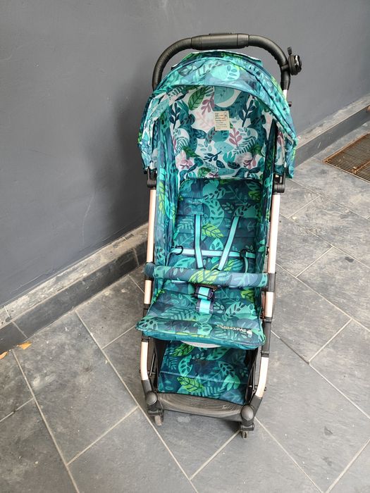 Сгъваема бебешка количка + двулицево чувалче за крака Cosatto Woosh 3