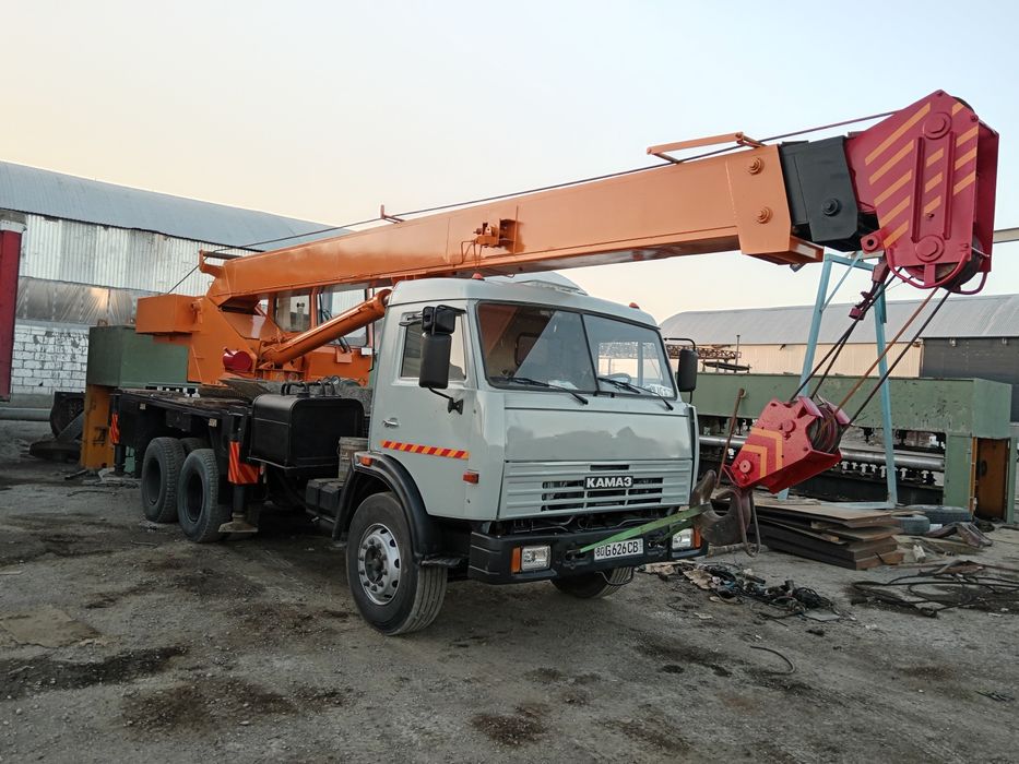 Авто кран галичанин 25т