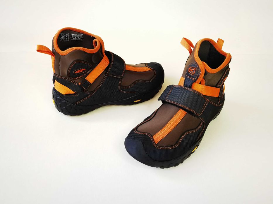 Ghete munte barefoot 41 42  bocanci inpermeabili KEEN  Ca  NOI