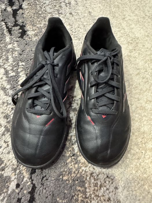 Обувки за футбол Adidas 32 номер