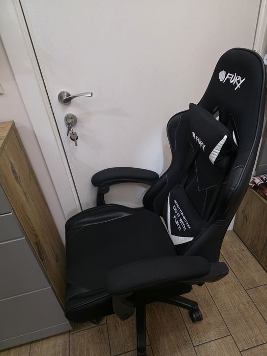 Геймърски стол Fury