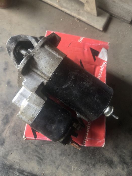 Продам стартер Ауди б4.