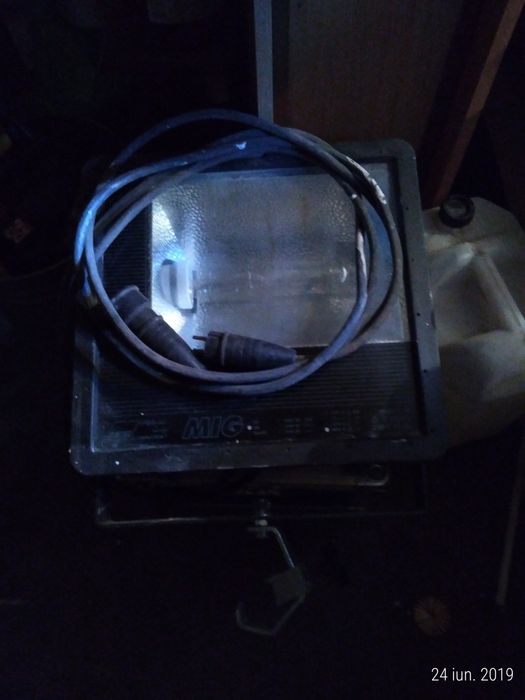 Proiector de mare putere