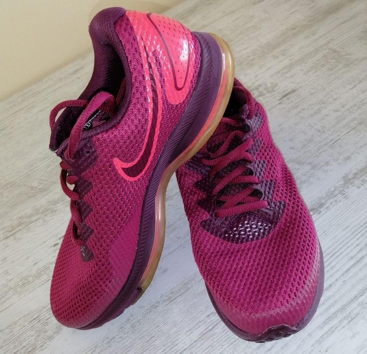 Nike дамски маратонки за фитнес и бягане