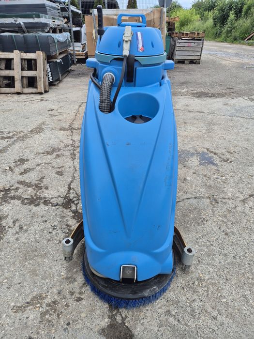 Masina de spalat pardoseala KARCHER