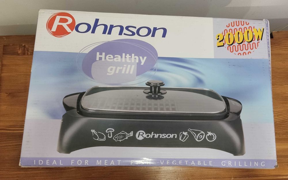 Електрическа скара Rohnson 2000w с незалепващо покритие.