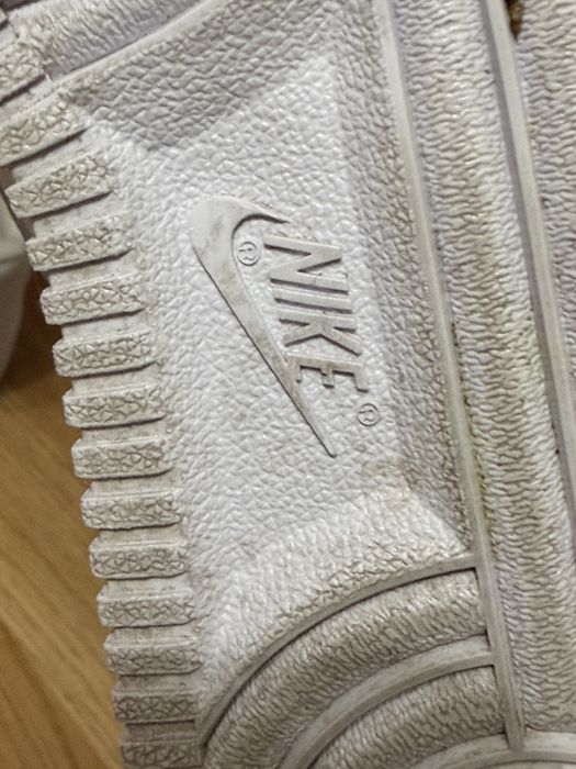 Nike Air Force 1 model O7