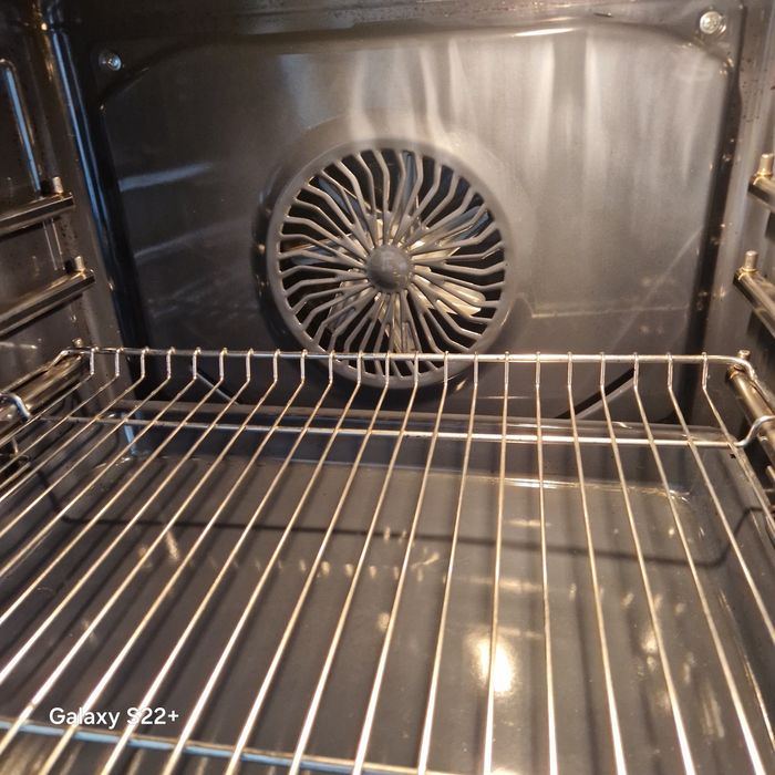 Фурна за вграждане BEKO