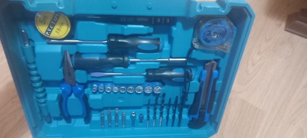 Акумулаторен ударен винтоверт