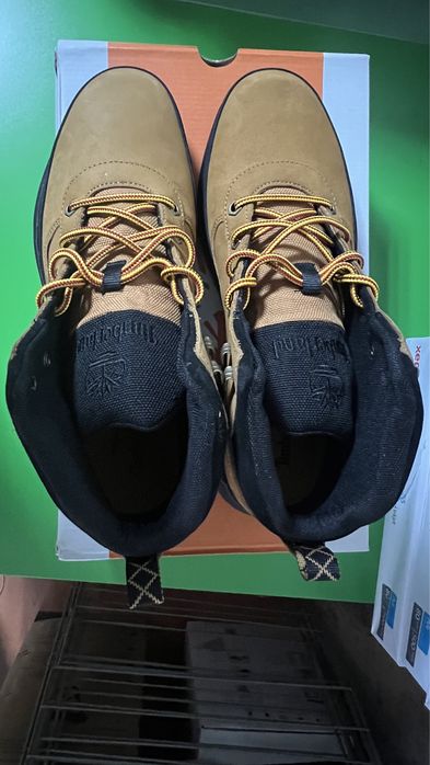 Ghete Timberland NOI, marimea 43, Field Trekker