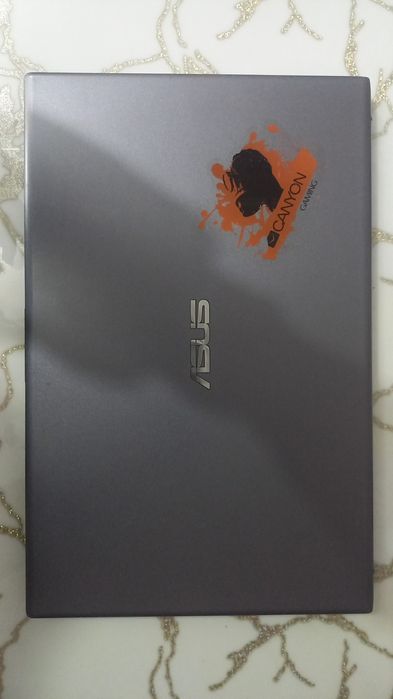 Продам ноутбук AusuVivobook