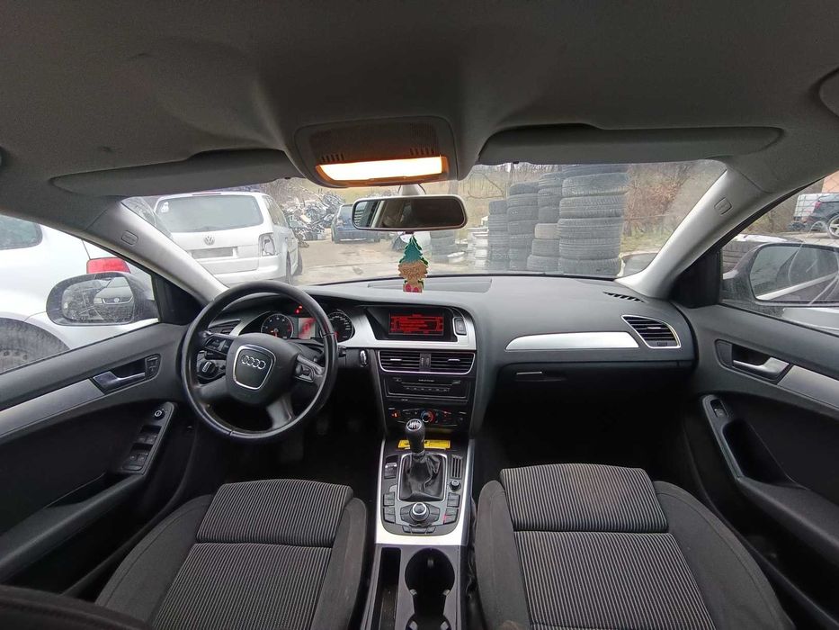 Dezmembrăm Audi A4 B8 , Motor 1.8 TFSI, An 2010