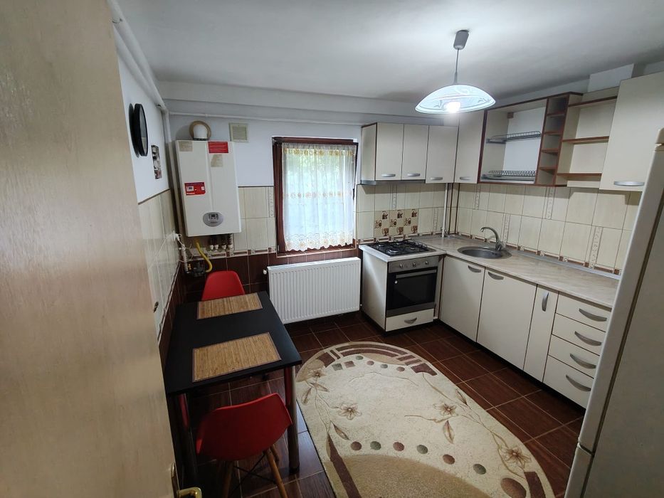 Garsoniera de închiriat zona Noua
