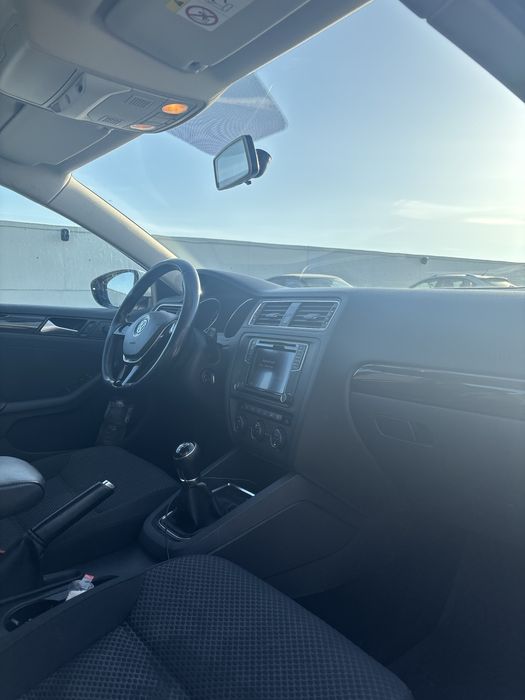 Vand volkswagen jetta  2.0 tdi (blue motion)