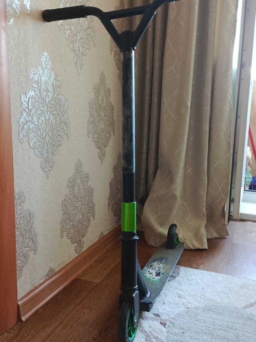 Самокаты, скейтборд