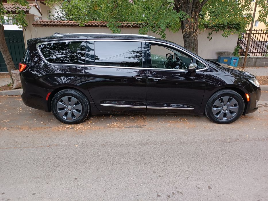 Chrysler Pacifica hybrid Limited