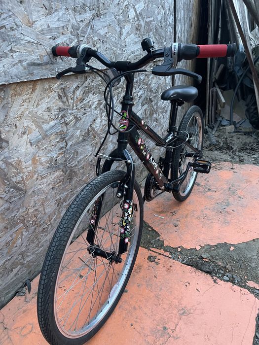 Bicicleta apollo kinx roti 24”