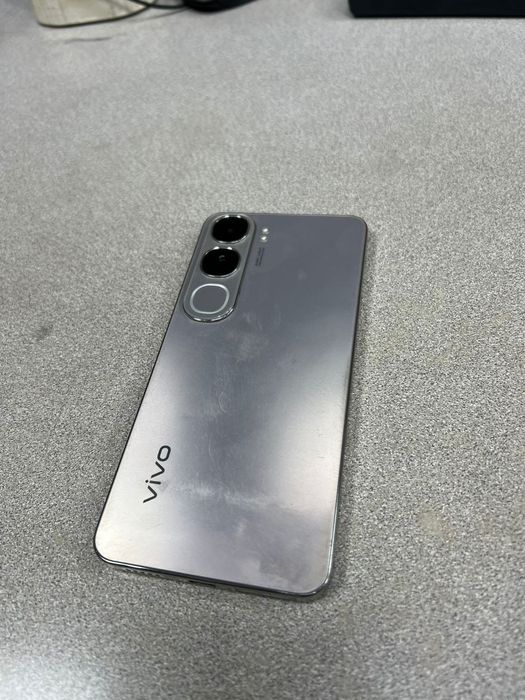 Смартфон VIVO V 40 Lite