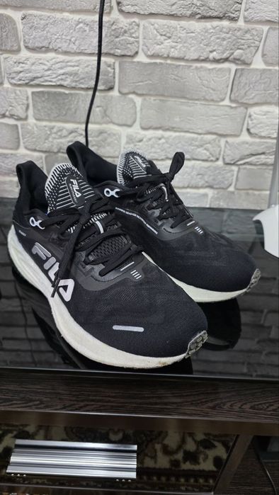 Оригинальные кроссы Fila