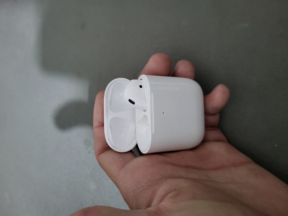 Продам эйрподсы 2