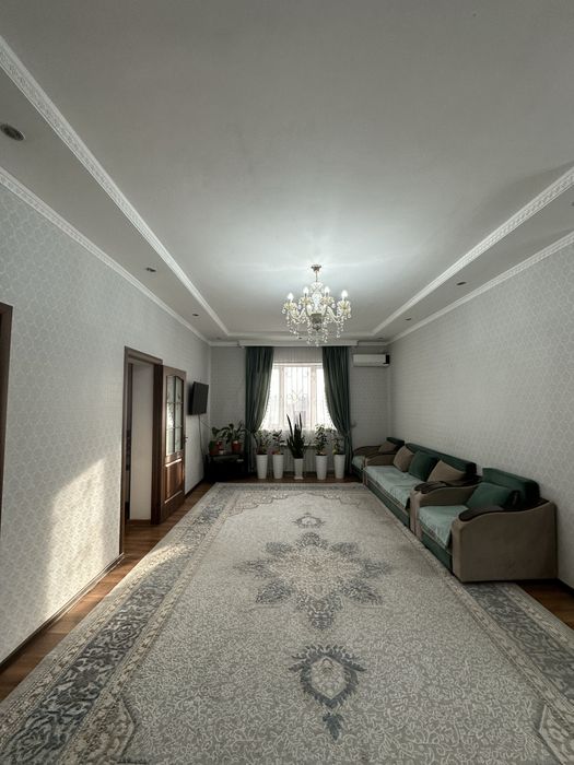 Самал-3 5-бөлмелі Үй сатылады