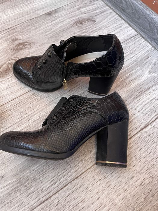 Туфли 2500 тг весна