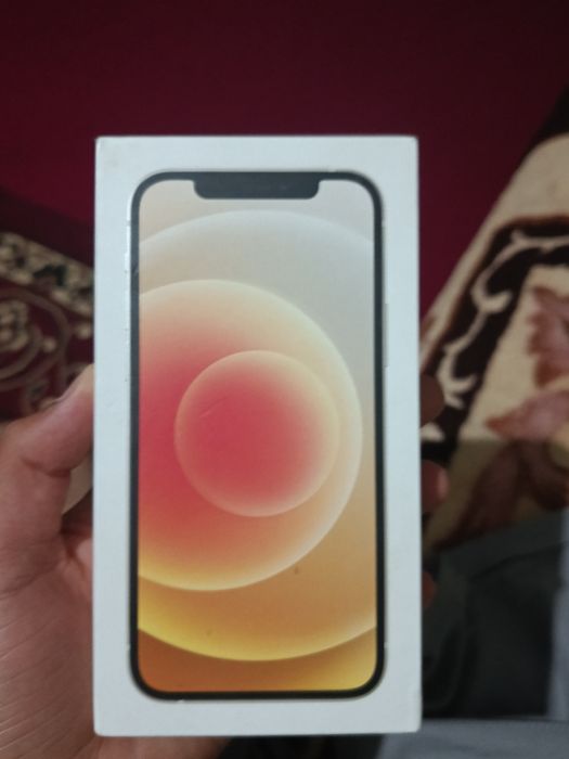 Iphone 12 karopka