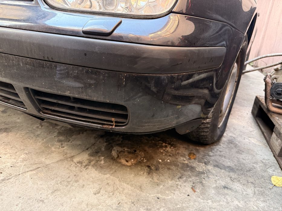 Bara fata aripa capota faruri vw Golf 4 LC9Z