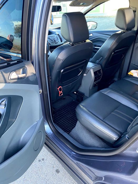 Vând ford c max facelift