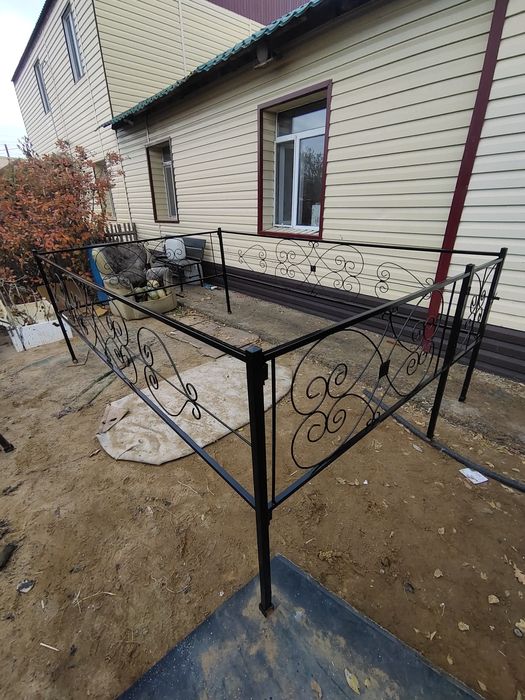 Оградки ,кресты ,ритуальные услугу .