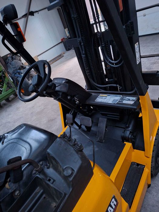 Motostivuitor Caterpillar