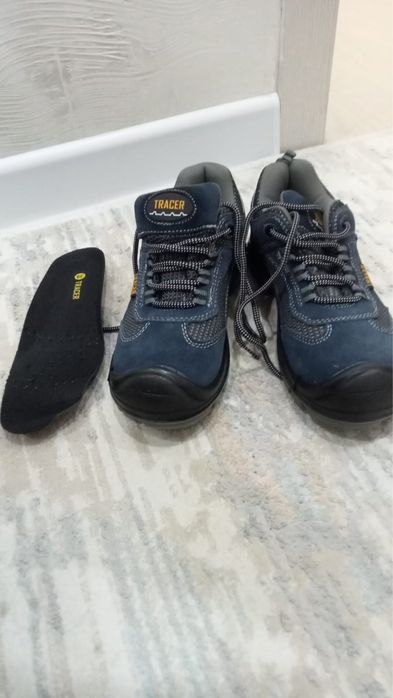 Спецобувь  крассовки