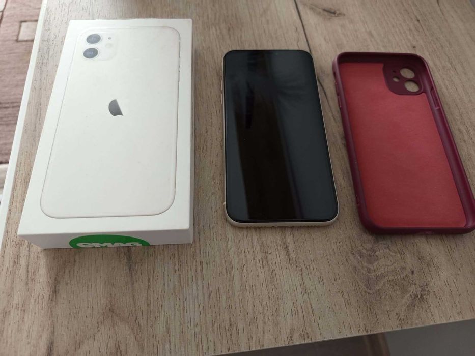 iPhone 11 alb, 128 Gb, impecabil