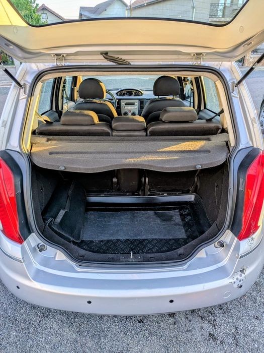 Vând Lancia Musa automată 1.3 jtdm