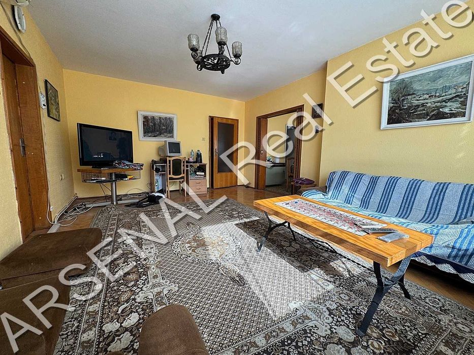 Продава се Четиристаен апартамент в Монтана, Широк център - 138 кв.м за 1087 €/кв.м - Снимка #6