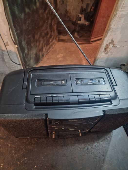 Касетофон  SHARP