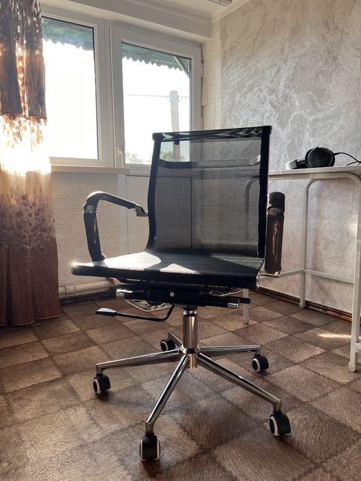 Продам Офисное кресло bimus