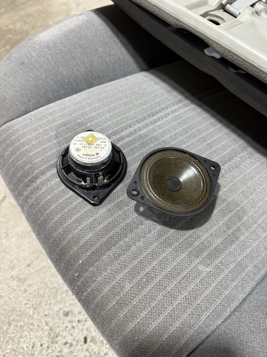 Динамики Hi-Fi в панель на BMW e34