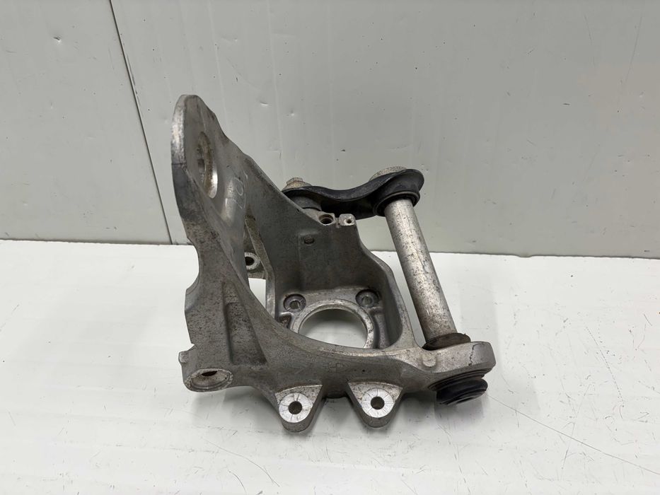 Заден ляв шенкел БМВ Х5 Е70 Ф15 Х6 Е71 Ф16 BMW E70 F15 E71 F16