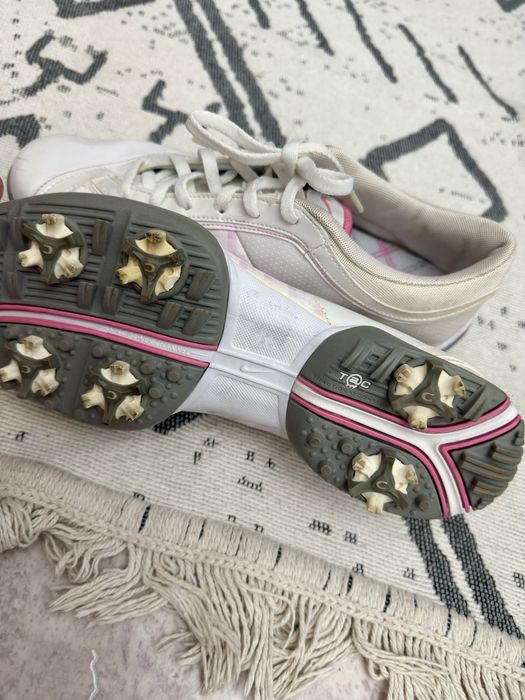 Кроссовки для гольфа NIKE