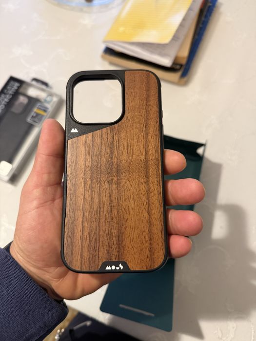Кейс Mous за iphone 16 pro
