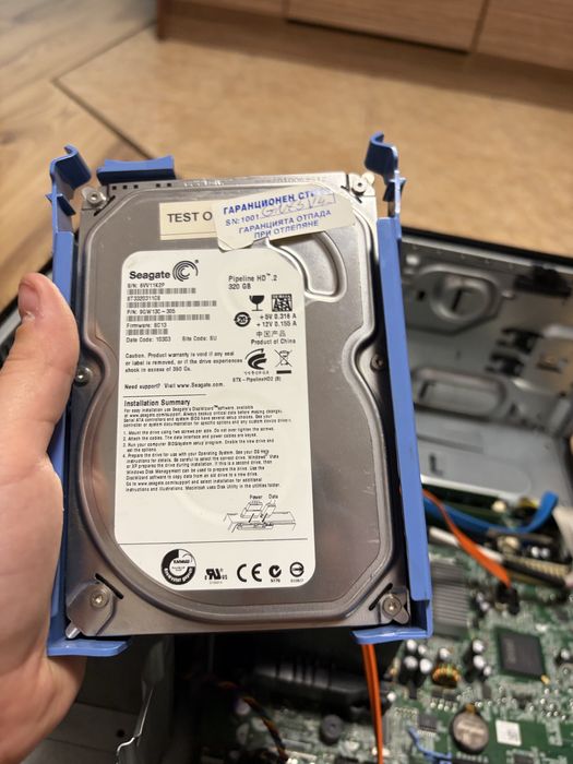 Продавам компютър без захранване