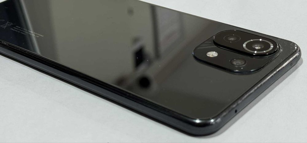 Телефон Xiaomi 11 lite 128/6gb