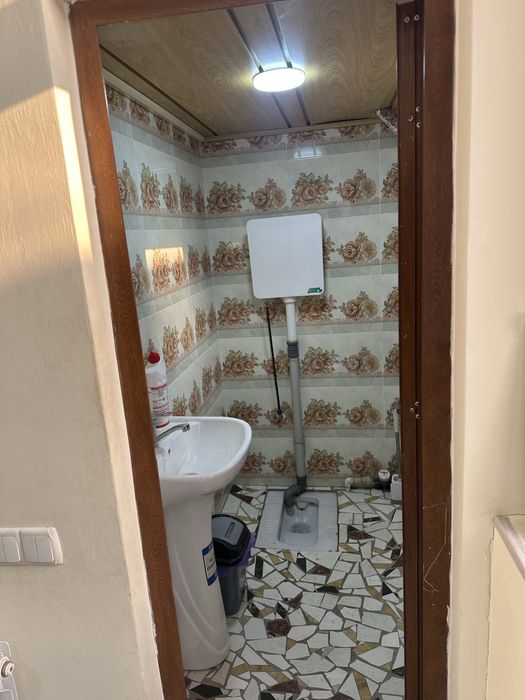 Arenda hovli Bulvar tomonida