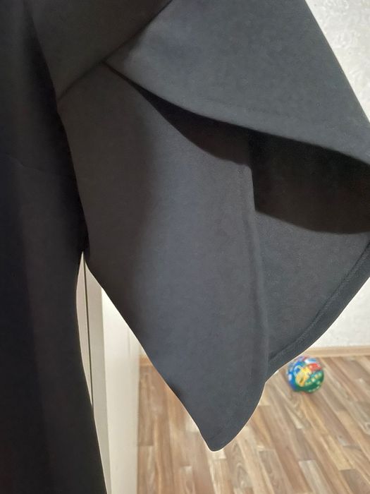 Продам платье новое